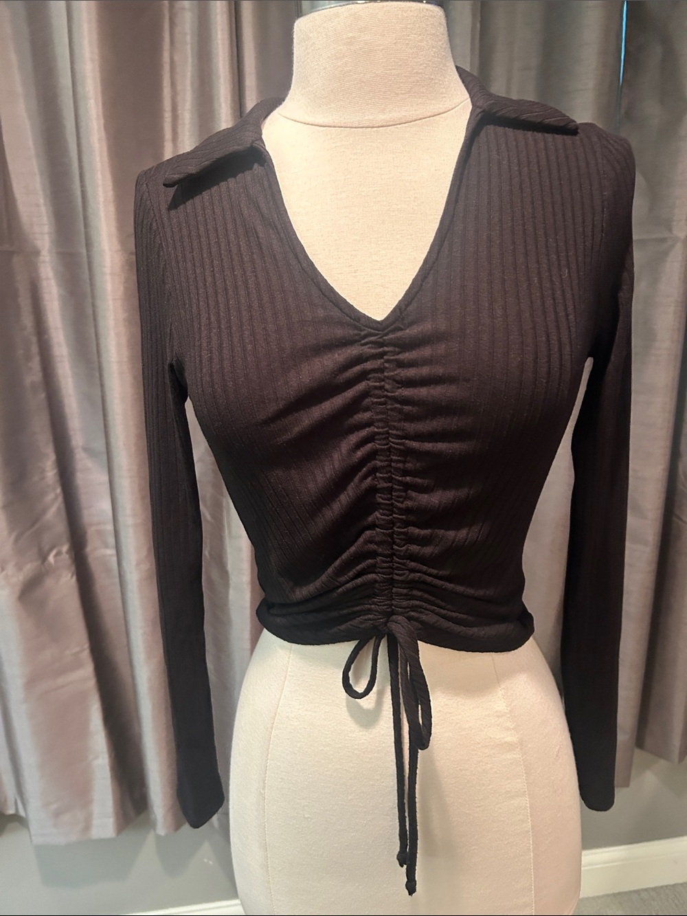 Moa Moa Black Ribbed Long-Sleeve V-Neck Drawstring Top